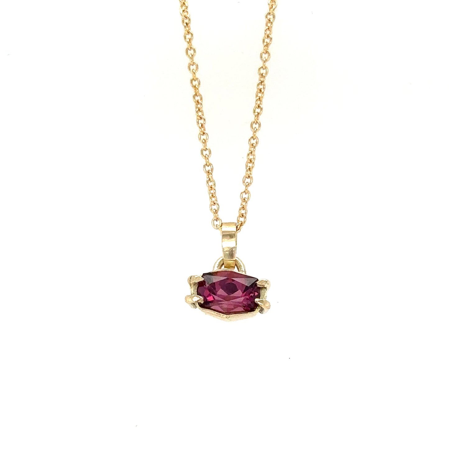 Rhodolite Garnet & Yellow Gold Pendant