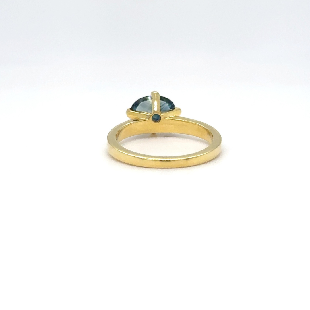 The East-West Ring Set