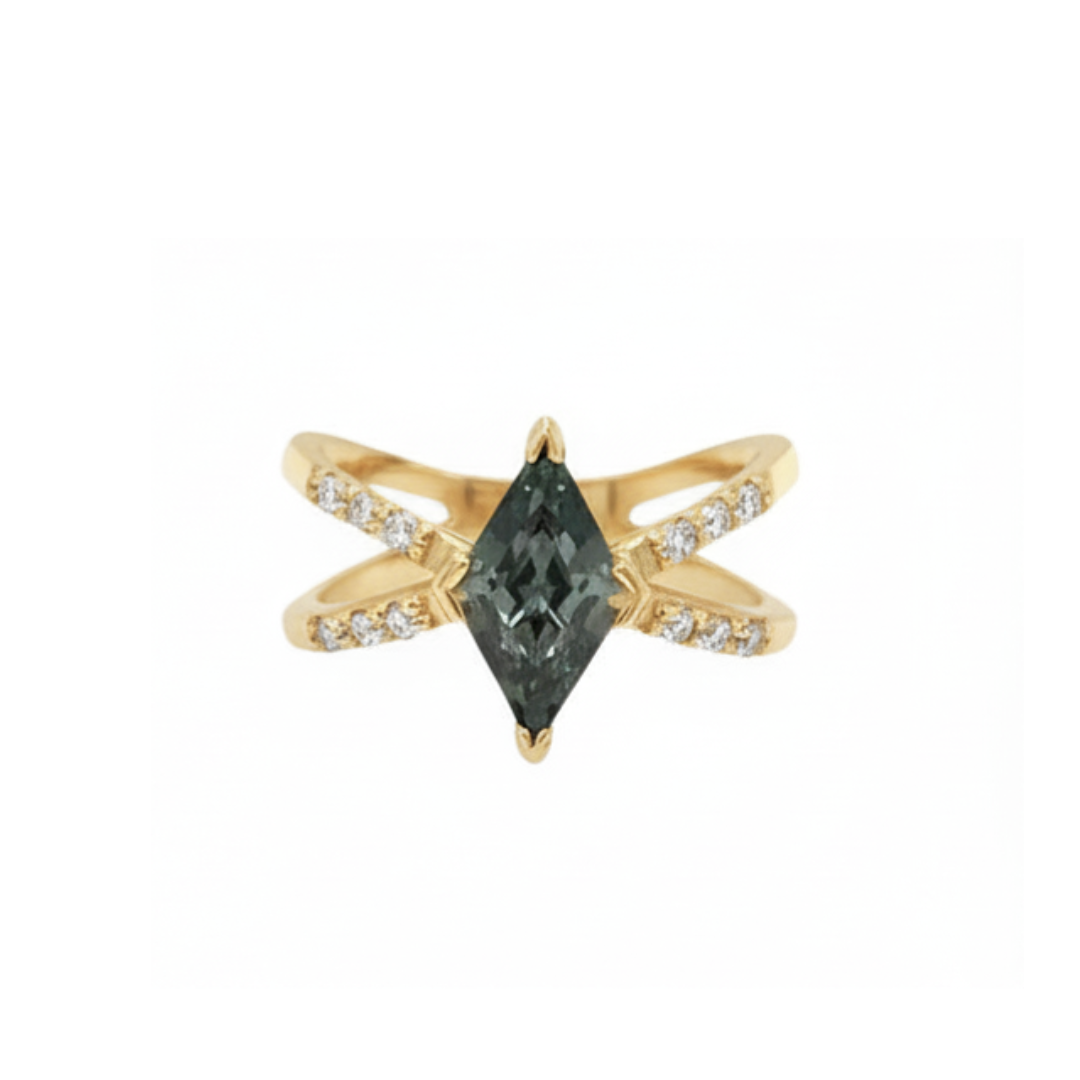 Aquarius Rising Ring